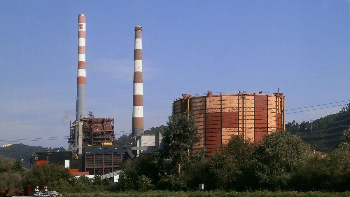 Torres y líneas de alta tensión