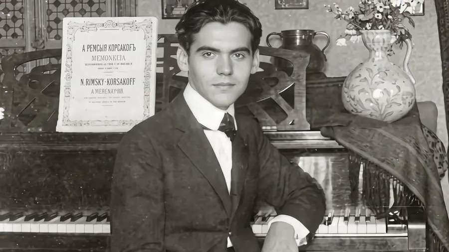Federico García Lorca, poeta granadino de la generación del 27: «El más terrible de todos los sentimientos es el de tener la esperanza muerta»