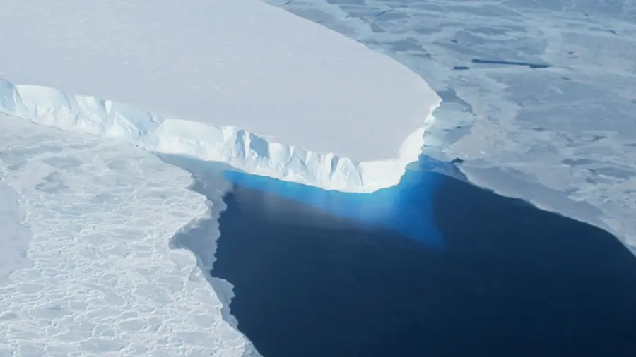 Riesgo de colapso: el glaciar del Juicio Final seguirá perdiendo hielo aunque los océanos se enfríen