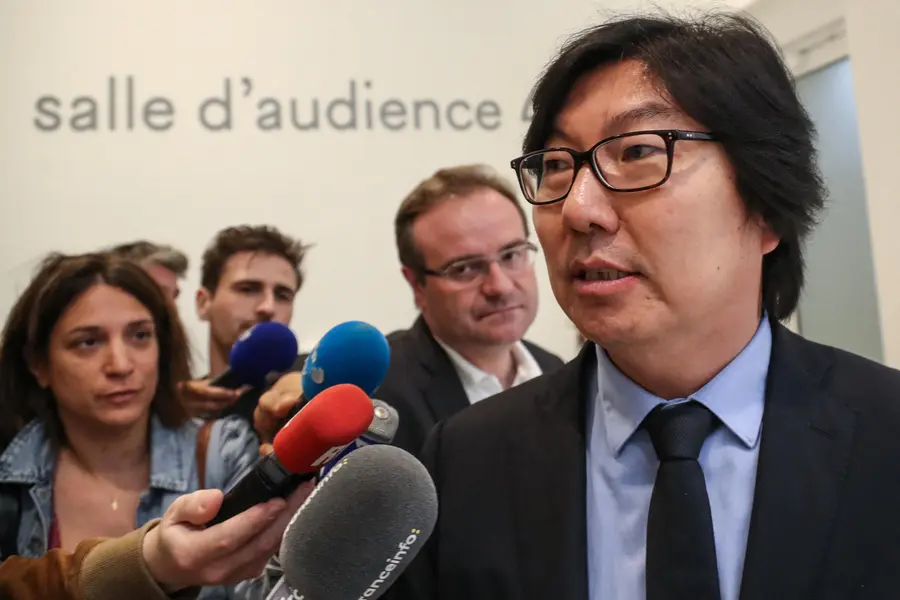 Jean-Vincent Placé, l’ex-secrétaire d’État écologiste, jugé pour agressions sexuelles