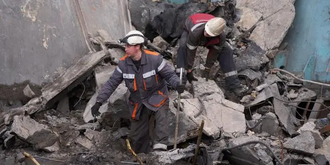 EN DIRECT, guerre en Ukraine : la Russie affirme avoir frappé des sites industriels, énergétiques et portuaires à Kiev, à Odessa et dans l’oblast de Dnipropetrovsk