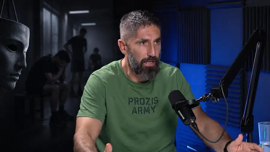 Pelayo Gayol, ex instructor del GEO (52 años), sobre el éxito: «Estamos influidos por un montón de gurús que nos cuentan fórmulas mágicas, pero el éxito es mucho más fácil que todo eso»