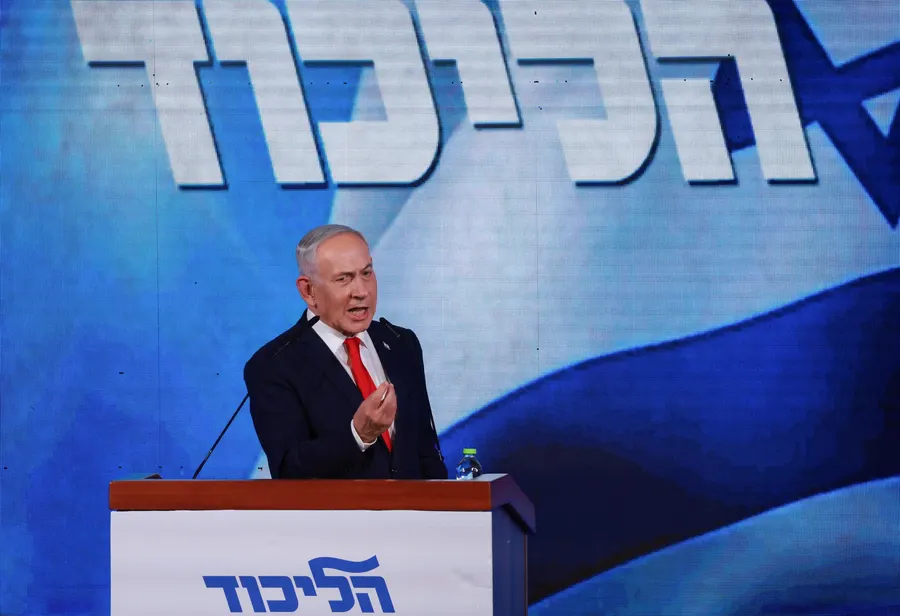 Élections en Israël : au coude-à-coude avec l’opposition, Netanyahou prône un gouvernement «de droite» et «fort»