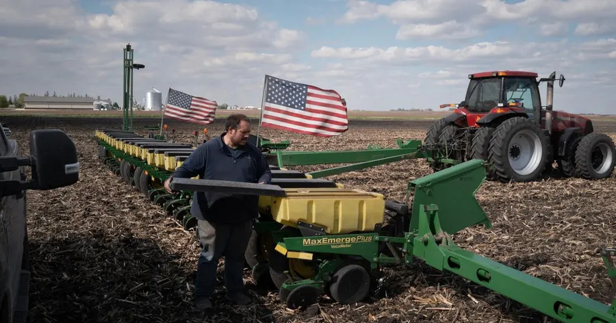 «Nous avons besoin d’espoir» : le malaise des agriculteurs du Midwest gagnés par la désillusion face à Trump