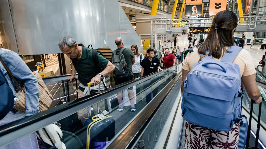 Aena crece a doble dígito por el mayor tráfico aéreo: gana 1.774 millones hasta septiembre