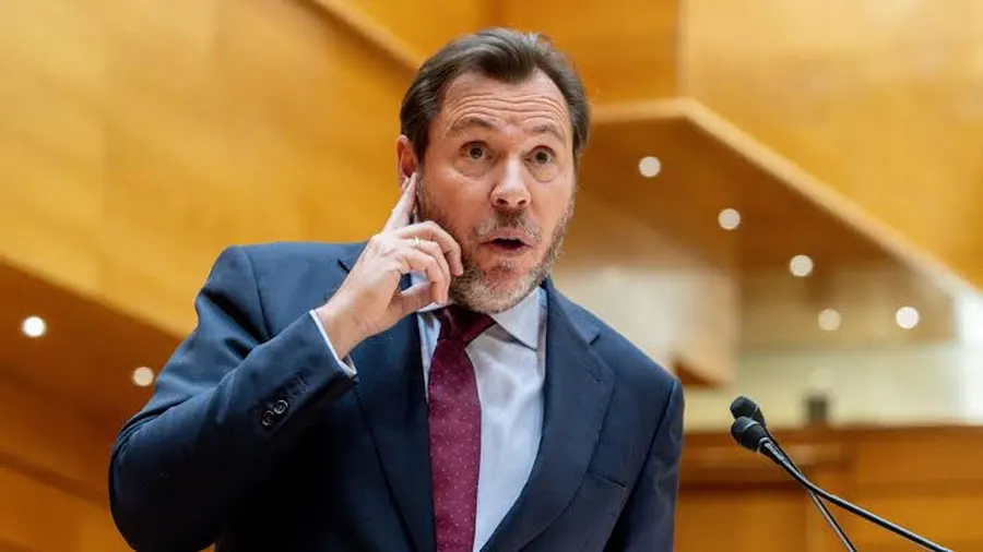 ¿Debe dimitir Óscar Puente tras el accidente de tren entre Urda y Los Yébenes?