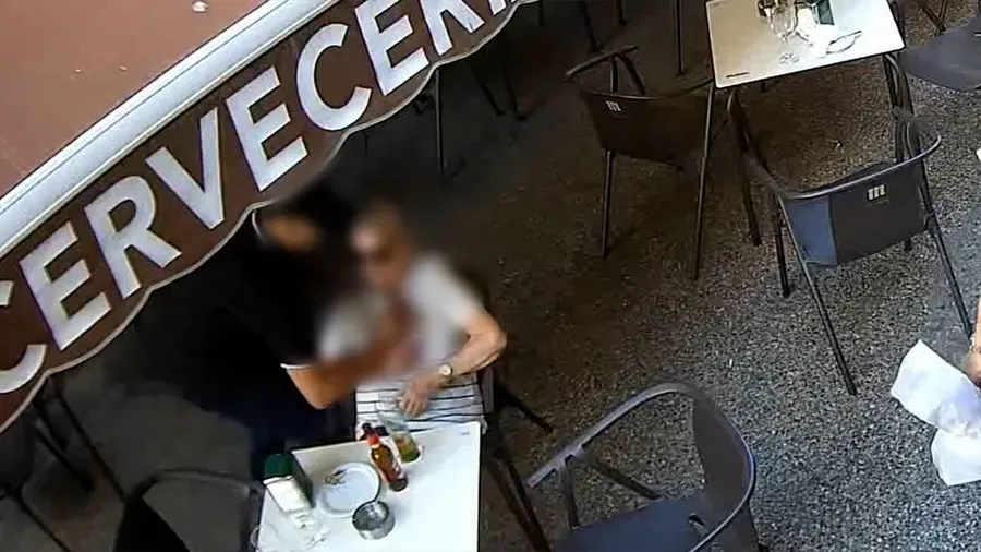 Detenidos dos ‘tironeros’ colombianos por atracar con violencia a tres ancianas en Madrid