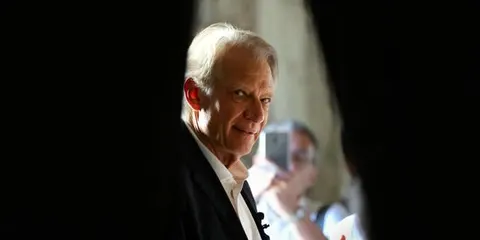 Dominique de Villepin accuse Edouard Philippe de céder à « la dictature de l’évidence » après ses propos sur « l’échec de l’intégration »